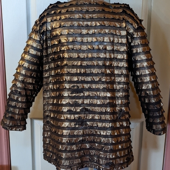 New with tags Erin London gold top, shirt, TE - Picture 2 of 5